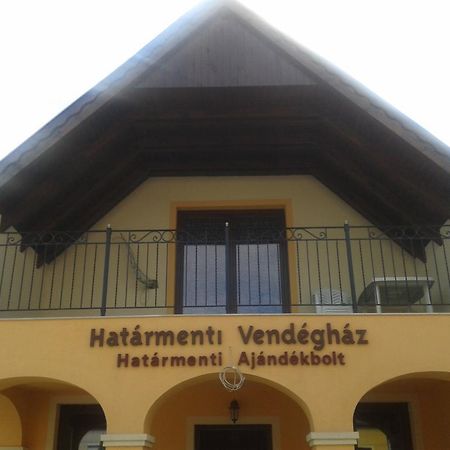 Hatarmenti Vendeghaz Zsira Екстер'єр фото